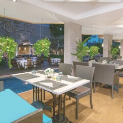 Отель The Bayview Hotel Pattaya Таиланд, Паттайя - 2 отзыва об отеле, цены и фото номеров - забронировать отель The Bayview Hotel Pattaya онлайн питание фото 2