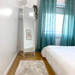 Отель With 3 Bedrooms in Lisboa, With Wonderful City View, Balcony and Wifi - 20 km From the Beach Португалия, Лиссабон - отзывы, цены и фото номеров - забронировать отель With 3 Bedrooms in Lisboa, With Wonderful City View, Balcony and Wifi - 20 km From the Beach онлайн комната для гостей фото 2