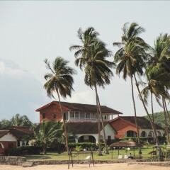 Отель Coconut Grove Beach Resort Гана, Шама - отзывы, цены и фото номеров - забронировать отель Coconut Grove Beach Resort онлайн парковка