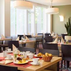 Отель Mercure Airport Hotel Berlin Tegel Германия, Берлин - 4 отзыва об отеле, цены и фото номеров - забронировать отель Mercure Airport Hotel Berlin Tegel онлайн питание фото 2