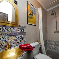 Отель Riad Dar Aby Марокко, Марракеш - отзывы, цены и фото номеров - забронировать отель Riad Dar Aby онлайн ванная фото 2