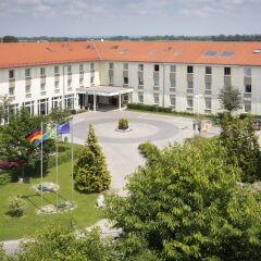 Отель Holiday Inn Express Munich Airport Германия, Мюнхен - отзывы, цены и фото номеров - забронировать отель Holiday Inn Express Munich Airport онлайн фото 3