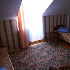 Гостиница Guest House Romanovykh Victoria в Анапе отзывы, цены и фото номеров - забронировать гостиницу Guest House Romanovykh Victoria онлайн Анапа комната для гостей фото 4