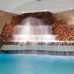 Отель Art Palace Suites & Spa - Châteaux & Hôtels Collection бассейн