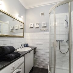 Отель Downtown Colour Studio Польша, Варшава - отзывы, цены и фото номеров - забронировать отель Downtown Colour Studio онлайн ванная