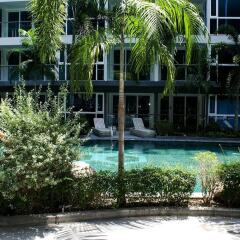 Отель Centara Avenue Residence by Towers Паттайя бассейн