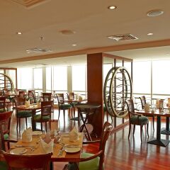 Отель Golden Tulip Sharjah ОАЭ, Шарджа - 1 отзыв об отеле, цены и фото номеров - забронировать отель Golden Tulip Sharjah онлайн питание