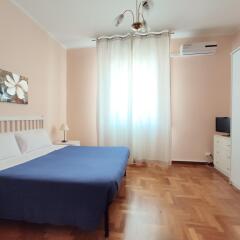 Отель B&B Tibur Station Holiday комната для гостей
