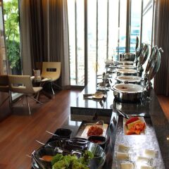Amara Bangkok Hotel спортивное сооружение