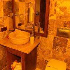 Dilek Tepesi Cave Hotel ванная фото 2