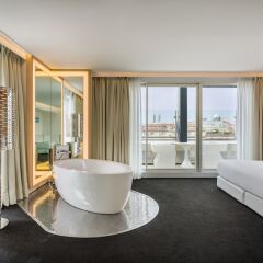 Отель Room Mate Óscar ванная фото 4