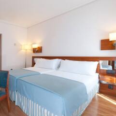 Отель Tryp Madrid Atocha Hotel Испания, Мадрид - 8 отзывов об отеле, цены и фото номеров - забронировать отель Tryp Madrid Atocha Hotel онлайн комната для гостей