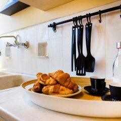 Отель Acropolis Luxury Suite в номере