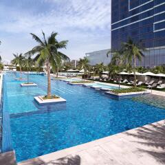 Отель Fairmont Bab Al Bahr ОАЭ, Абу-Даби - 1 отзыв об отеле, цены и фото номеров - забронировать отель Fairmont Bab Al Bahr онлайн бассейн