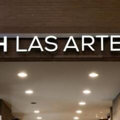 Отель NH Las Artes городской автобус