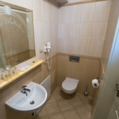 Отель Villa Palladium Польша, Гданьск - 1 отзыв об отеле, цены и фото номеров - забронировать отель Villa Palladium онлайн ванная