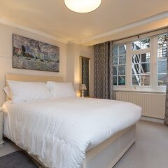 Отель Incredible 2 Bedroom Flat next to Westminster Abbey Великобритания, Лондон - отзывы, цены и фото номеров - забронировать отель Incredible 2 Bedroom Flat next to Westminster Abbey онлайн комната для гостей фото 3
