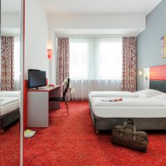 Отель ibis Styles Berlin Alexanderplatz Германия, Берлин - 4 отзыва об отеле, цены и фото номеров - забронировать отель ibis Styles Berlin Alexanderplatz онлайн комната для гостей