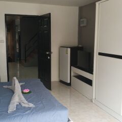 Отель Desire Guesthouse Patong в номере