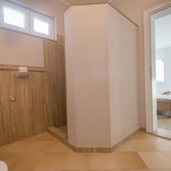 Отель Villa Rossa Черногория, Котор - отзывы, цены и фото номеров - забронировать отель Villa Rossa онлайн ванная