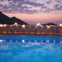 PH Hotel Fethiye бассейн