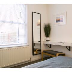 Отель Amazing One-bedroom Flat, Close to Brighton Beach удобства в номере