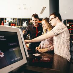Отель CitizenM Paris Gare de Lyon гостиничный бар