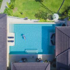 Отель Beach Front Luxury Villa Hai Leng Таиланд, пляж Панва - отзывы, цены и фото номеров - забронировать отель Beach Front Luxury Villa Hai Leng онлайн бассейн
