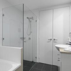 Отель Meriton Suites Pitt Street Австралия, Сидней - отзывы, цены и фото номеров - забронировать отель Meriton Suites Pitt Street онлайн ванная фото 2