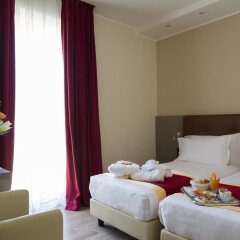 Отель iH Hotels Milano Bocconi Италия, Милан - 1 отзыв об отеле, цены и фото номеров - забронировать отель iH Hotels Milano Bocconi онлайн комната для гостей фото 2