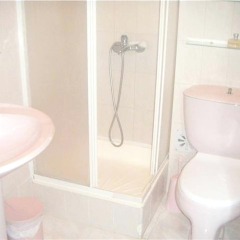 Отель With 3 Bedrooms in Peniche, With Wonderful sea View, Furnish Португалия, Пениче - отзывы, цены и фото номеров - забронировать отель With 3 Bedrooms in Peniche, With Wonderful sea View, Furnish онлайн ванная