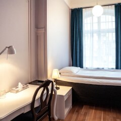Отель Queens Hotel Швеция, Стокгольм - 2 отзыва об отеле, цены и фото номеров - забронировать отель Queens Hotel онлайн ванная фото 2