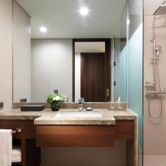 Отель Lotte City Hotel Myeongdong Южная Корея, Сеул - 2 отзыва об отеле, цены и фото номеров - забронировать отель Lotte City Hotel Myeongdong онлайн ванная фото 2