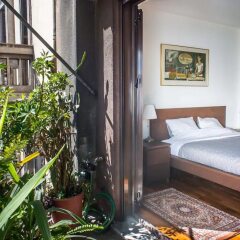 Отель Classy and Chic 2 bedroom apartment Греция, Афины - отзывы, цены и фото номеров - забронировать отель Classy and Chic 2 bedroom apartment онлайн комната для гостей фото 4