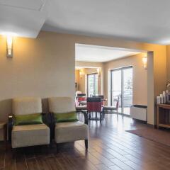 Отель Comfort Inn Dartmouth интерьер отеля