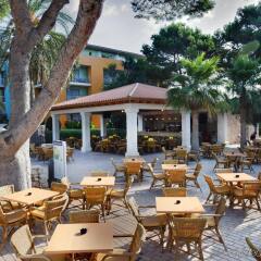 Отель Barceló Pueblo Menorca питание