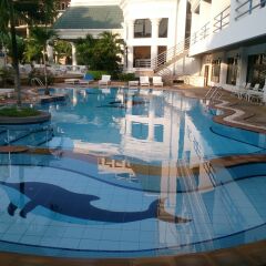 Camelot Hotel Pattaya бассейн