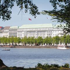 Fairmont Hotel Vier Jahreszeiten пляж