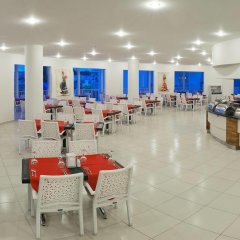 Bodrum Beach Resort Турция, Бодрум - 1 отзыв об отеле, цены и фото номеров - забронировать отель Bodrum Beach Resort онлайн питание фото 2