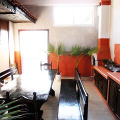 Отель Marianas Guesthouse Болгария, Аврен - отзывы, цены и фото номеров - забронировать отель Marianas Guesthouse онлайн интерьер отеля фото 3