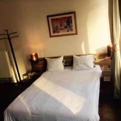 Отель Appart-hotel Maison de la Lune - petite Auberge d'Etterbeek Бельгия, Брюссель - отзывы, цены и фото номеров - забронировать отель Appart-hotel Maison de la Lune - petite Auberge d'Etterbeek онлайн комната для гостей фото 2