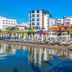 Aurasia Beach Hotel пляж фото 2