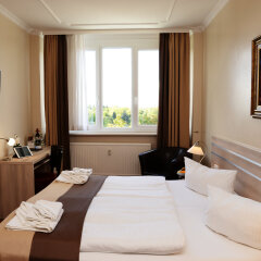 The Aga's Hotel Berlin комната для гостей