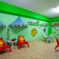 Отель Cavo Maris Beach детские мероприятия