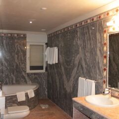 MauriCenter Hotel in Nouakchott, Mauritania from 145$, photos, reviews - zenhotels.com bathroom