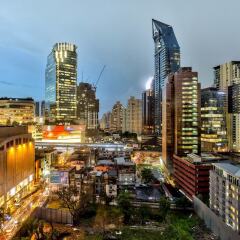 Отель Hilton Sukhumvit Bangkok Таиланд, Бангкок - отзывы, цены и фото номеров - забронировать отель Hilton Sukhumvit Bangkok онлайн балкон