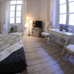 Отель L'Oustaria, Apartment - Old Town Франция, Ницца - отзывы, цены и фото номеров - забронировать отель L'Oustaria, Apartment - Old Town онлайн комната для гостей фото 2