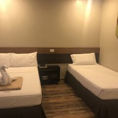 Cebu R Hotel - Capitol сейф в номере
