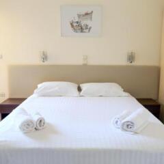 Hotel Karyatides сейф в номере