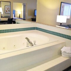 Отель La Quinta Inn & Suites Logan спа